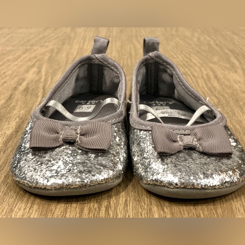NWOT Carter’s Silver Baby Girl Glitter Crib Party Shoes 6 months